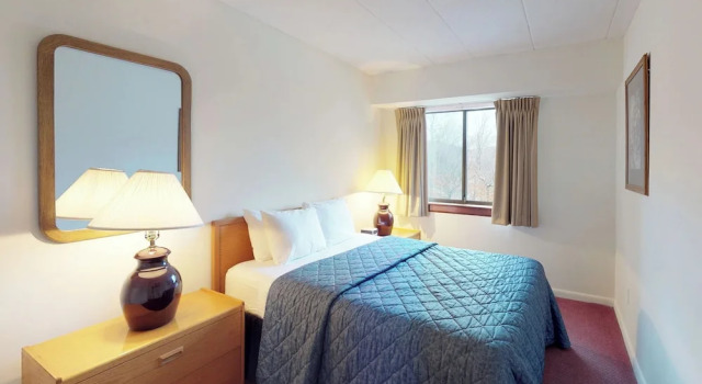 Mountain Green Resort by Killington VR - 2 Bedrooms, Забронировать Отель Отели Киллингтон с бассейном, рядом с Black Dog Sports, Бассейн