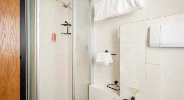 Двухместный номер Comfort с балконом Hotel Alpina