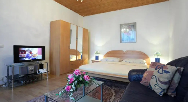 Студия Lovely Apartment I Close to Main Station I 10 Minutes to Belvedere