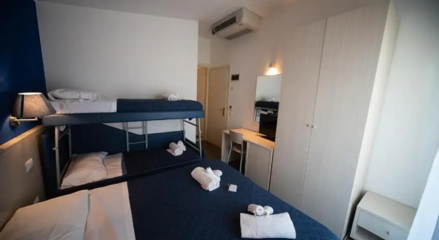 Четырёхместный номер Standard Hotel Alabama