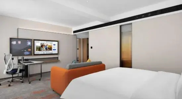 Номер Deluxe Hampton by Hilton Chengdu West Railway Station