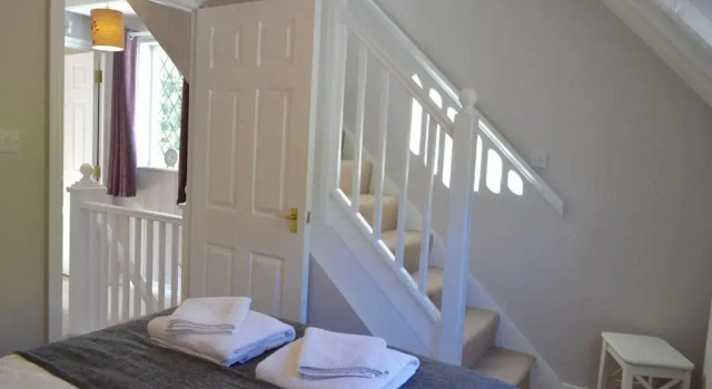 Riverbank Cottage, Rezervasyon Tatil Evi Ironbridge otoparklı oteller, Otopark