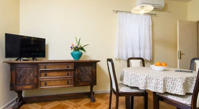 Stipe - 25m From the sea - A1, Забронировать Отель Севид Trogir Riviera