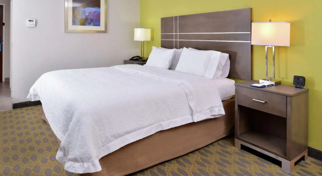 Двухместный гостевой номер Hampton Inn Northwood