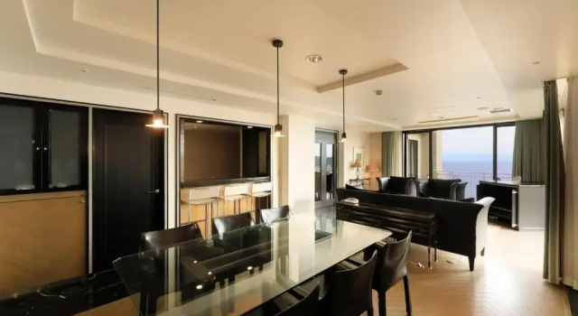 Run of House Kamogawa Grand Tower