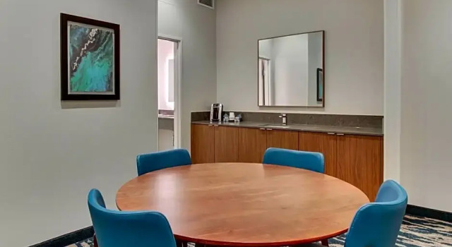 Люкс с 2 комнатами Fairfield Inn & Suites by Marriott Birmingham Downtown