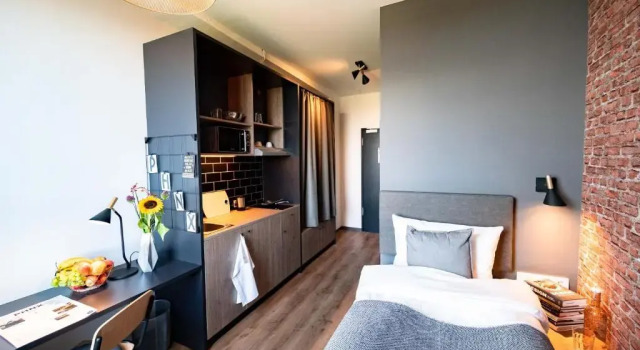 Студия PHNX Aparthotel Hamburg