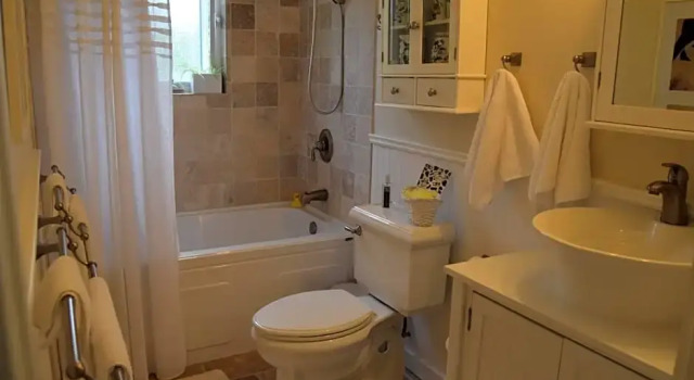 Rathtrevor Beach B&B, Забронировать Отель «постель и завтрак» Парксвилл Central Vancouver Island, рядом с Ратхтревор-Бич-Провинсиал-Парк