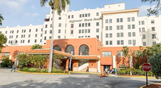 609 Studio Apartment Hollywood Beach, Rezerwuj Apartament Hotele w Panhandle Florida z parkingiem, Parking