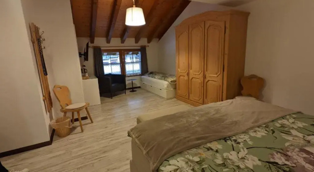 Трёхместный номер Standard Hotel Beau-Séjour