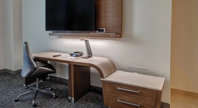 Одноместный люкс c 1 комнатой Courtyard by Marriott Dulles Airport Herndon