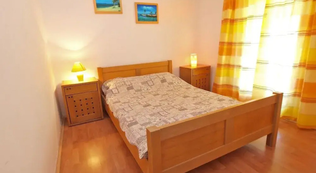 Apartments Orange 709