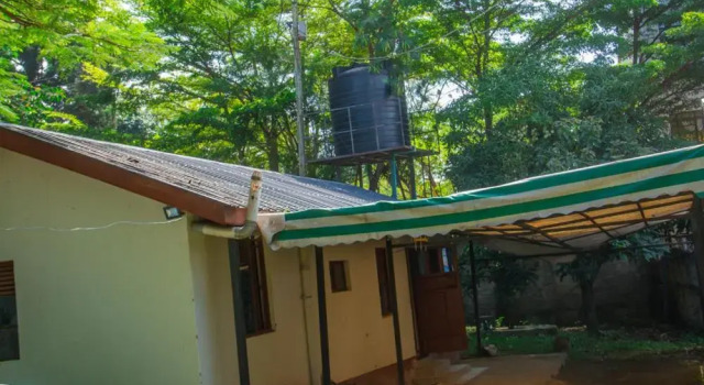 The White Dove, Rezerwuj Apartament Hotele w Kisumu z parkingiem, Parking