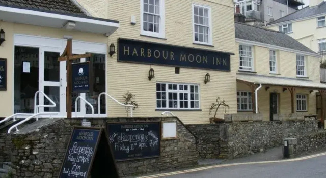 Harbour Moon Inn, Prenota Hotel Looe Cornovaglia, vicino a Looe Beach
