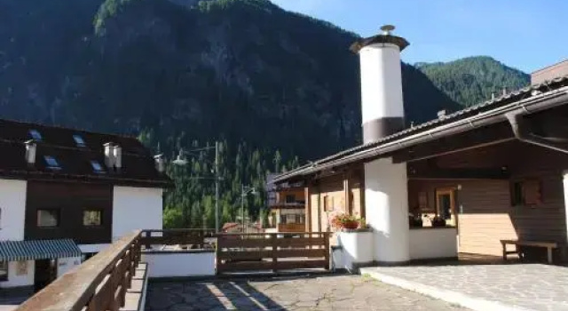 Bed & Breakfast Garnì Tobià, Забронировать Отель Кампителло-ди-Фасса Долина Валь-ди-Фасса, рядом с Горнолыжный курорт Кампителло-ди-Фасса