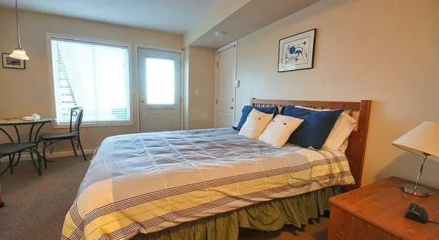 Qualicum Beach House, Prenota Hotel Qualicum Beach 