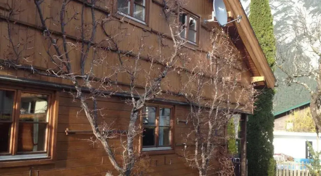 Ferienhaus Zirmheim, Забронировать Отель Отели Пертизау с парковкой, рядом с Zwölferkopflift, Парковка