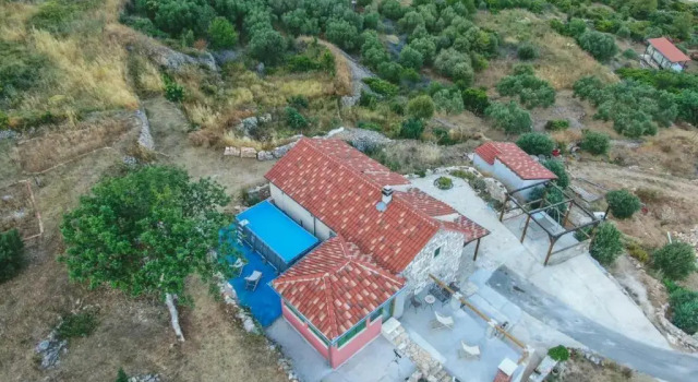 Коттедж Olive Hill Familly House