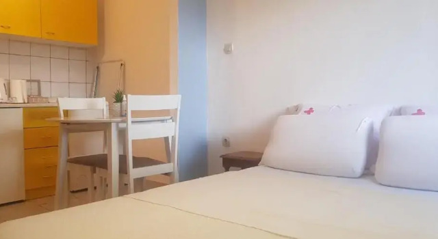 Studio apartment KIKI for 2, near Old Town & Beach, free WiFi, Забронировать Апартаменты/квартира Задар Задарская жупания, рядом с Old Port of Foša