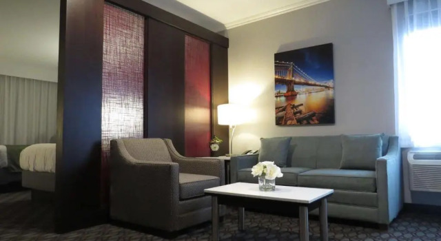 Двухместный полулюкс Best Western Premier NYC Gateway Hotel