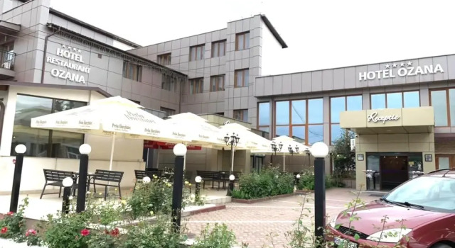 Hotel Ozana, Забронировать Отель Отели Трансильвании с парковкой, Парковка