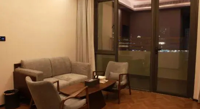 Люкс Premium Douzhou Courtyard Hotel (Maoming Xinyi Douzhouli Cultural and Creative Street)
