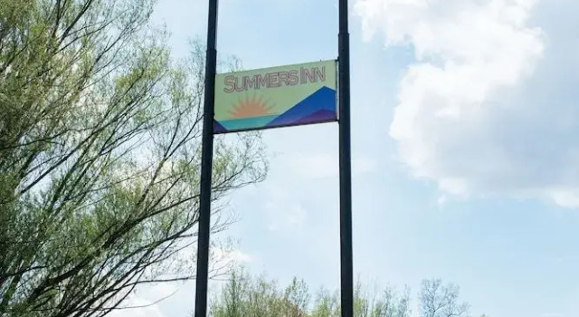 Summers Inn, 预订 迷你酒店 萨默斯维尔 西弗吉尼亚州
