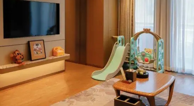 Трёхместный люкс с балконом Ningbo International Convention Center Hotel