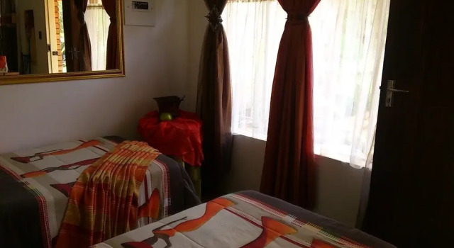Kettle Guest Lodge Rustenburg, Prenota Affittacamere Rustenburg 