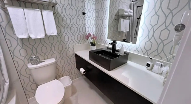 Двухместный люкс с видом на океан The Oceanside, a Coast Hotel