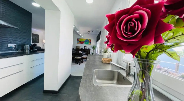 Magnifica vivienda a 650m de la playa en Marbella