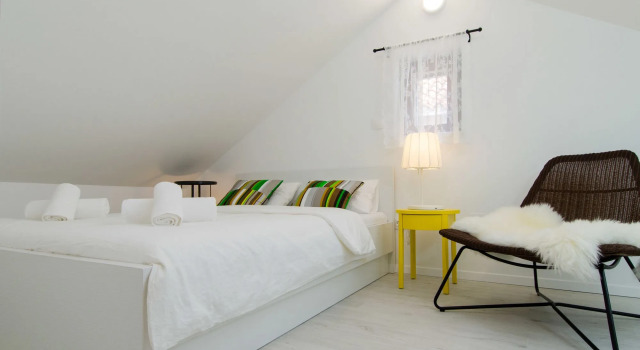 Apartments & Rooms Tiramola - Old Town, Забронировать Апартаменты/квартира Апартаменты Трогир, рядом с Church of St. Dominic, Апартаменты/квартира