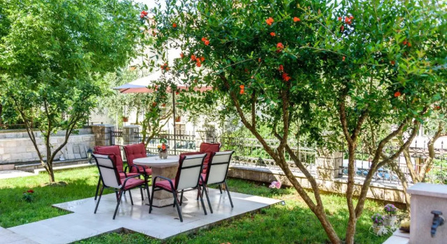 Апартаменты Radonjić Apartments
