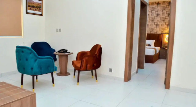 Business Suite Proxima Centauri Hotel