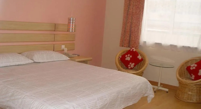 Hanting Hotel (Jinan Quancheng Plaza Chaoshan Stre, Rezerwuj Hotel Hotele SPA w Jinan, w pobliżu Black Tiger Spring, SPA