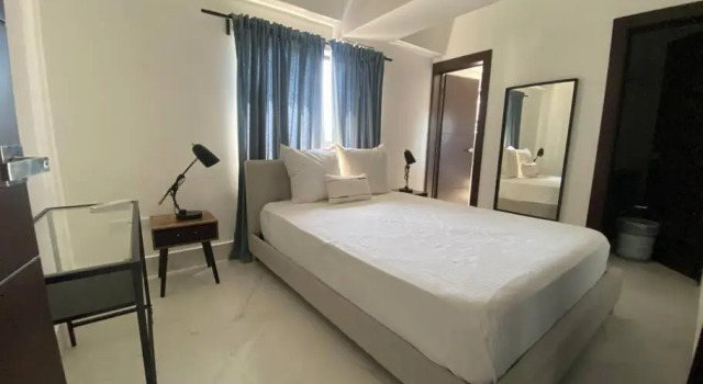 Cozy 2br*pool*wi-fi*DOWNTOWN*yellowkey