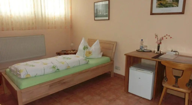 Pfaelzer Stuben, Rezervovat Hotel Landstuhl 