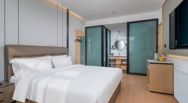 Семейный люкс GYA Hotel (Yangzhou Jiangdu Golden Eagle Plaza)