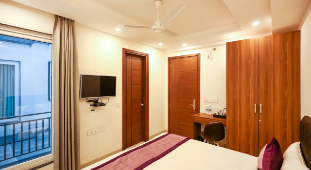 Номер Deluxe FabHotel La Paz Stay B&B