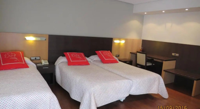 Hotel Ríos, Book Hotel Hoteller i La Ribera Navarra med parkering, Parkering