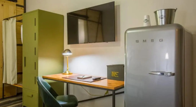 Номер Standard с балконом Cavalry Court, by Valencia Hotel Collection