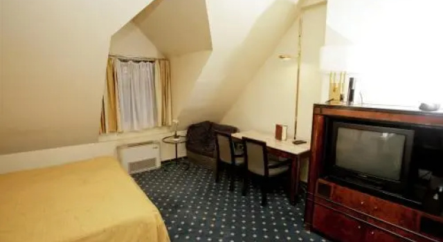 Hotel Podzamcze, Book Hotel Tarnów Lesser Poland
