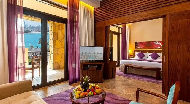 Двухместный клубный полулюкс с балконом и с видом на море Sofitel The Palm, Дубай, Курорт и Спа