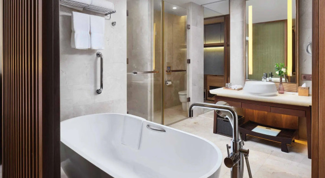 Двухместный номер Standard Crowne Plaza Hailing Island by IHG
