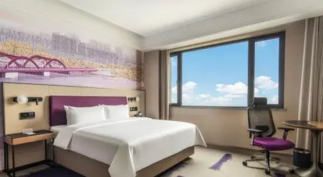 Люкс Business Hampton by Hilton Tongliao