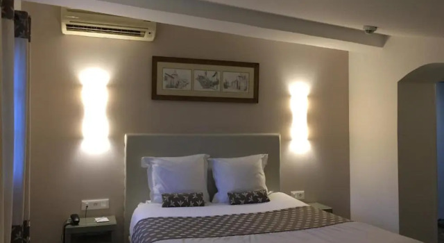 Трёхместный номер Standard Hotel Du Pont Vieux