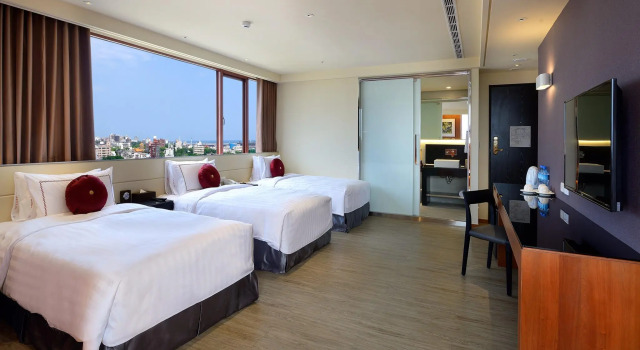Трёхместный номер Deluxe Shiny Ocean Hotel