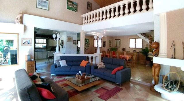 Villa With 4 Bedrooms in Puget-théniers, With Wonderful Mountain View, Private Pool and Enclosed Garden - 40 km From the Slopes, Rezervovat Vila Puget-Théniers 