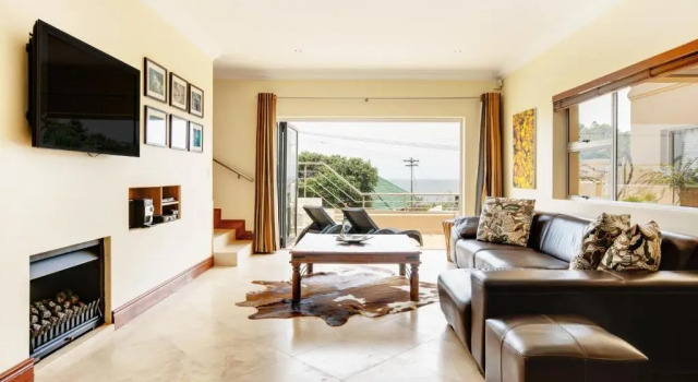 Camps Bay Beach Condo, Забронировать Отель Отели Cape Peninsula с бассейном, Бассейн