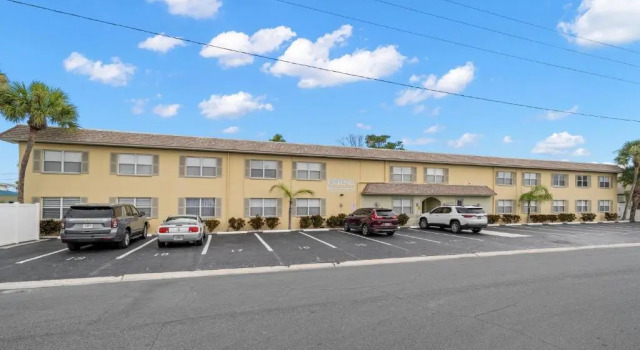 Waves 18, 2 Bedroom, Pool View, Heated Pool, Bbq, Wifi, Sleeps 6